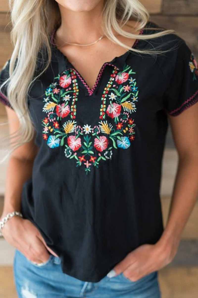 Spring And Summer Retro Embroidery Short Sleeves Tops