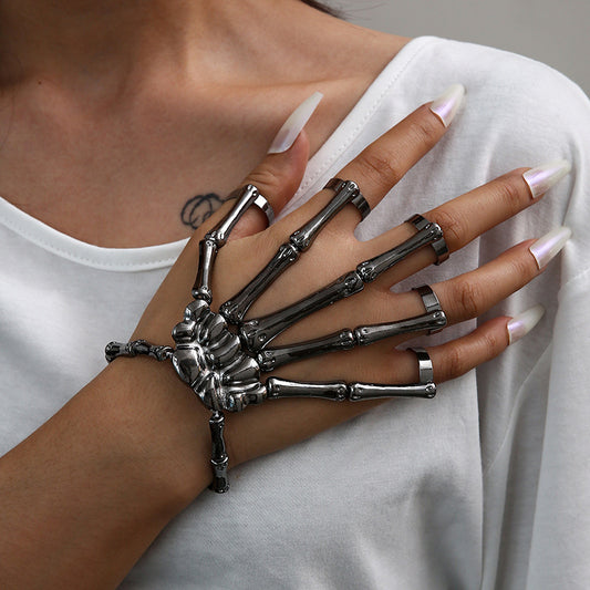 Hand Decorated Punk Skull Hand Bone Versatile Five Finger Ring Bracelet Adjustable One Piece Chain