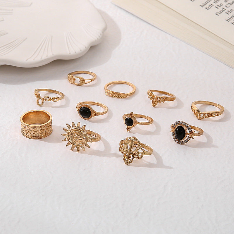 Diamond-Encrusted Black Gems And Hollowed-Out Carved Sunflower Totem 10-Piece Ring