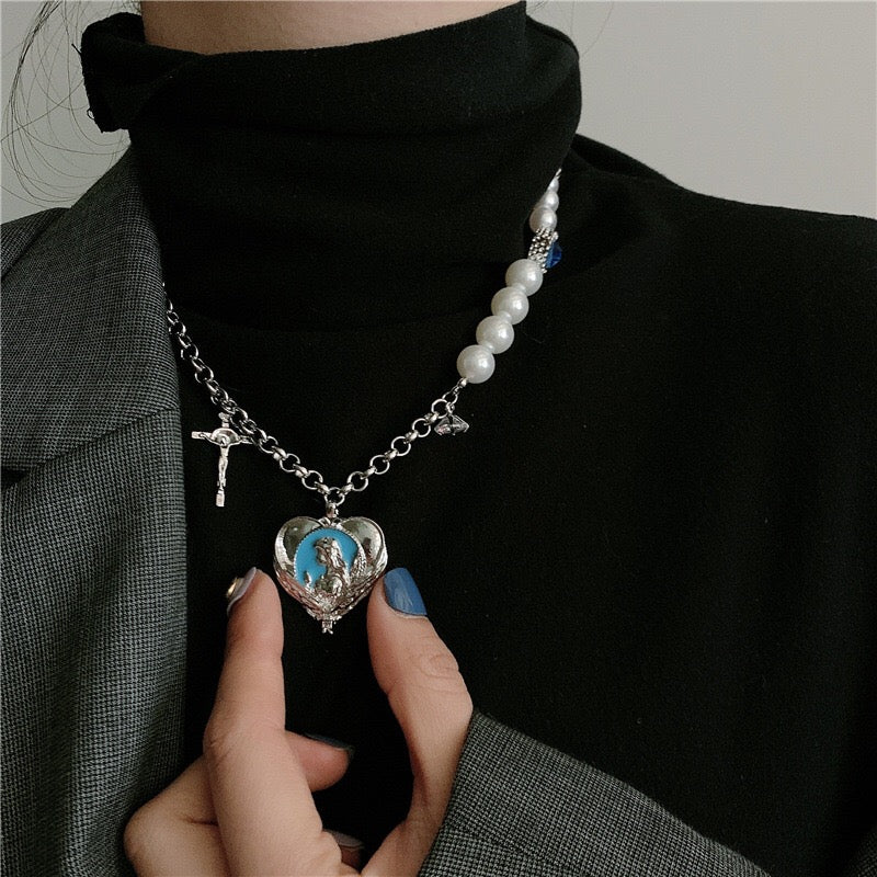 Chic Blue Heart Silver Pearl Necklace