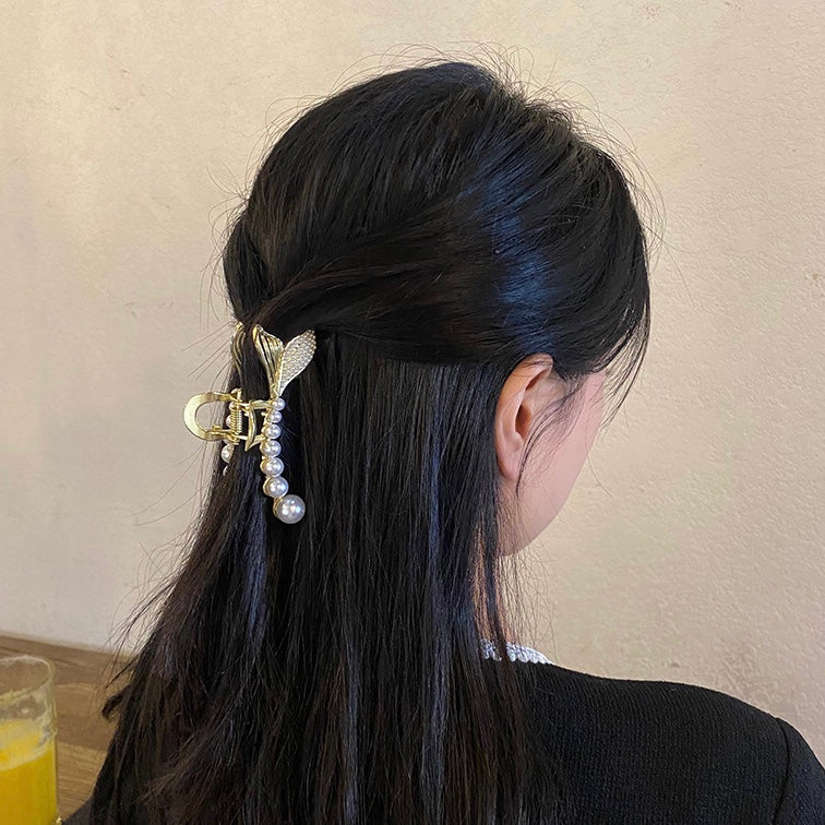 Fishtail French Style Pearl Claw Clip